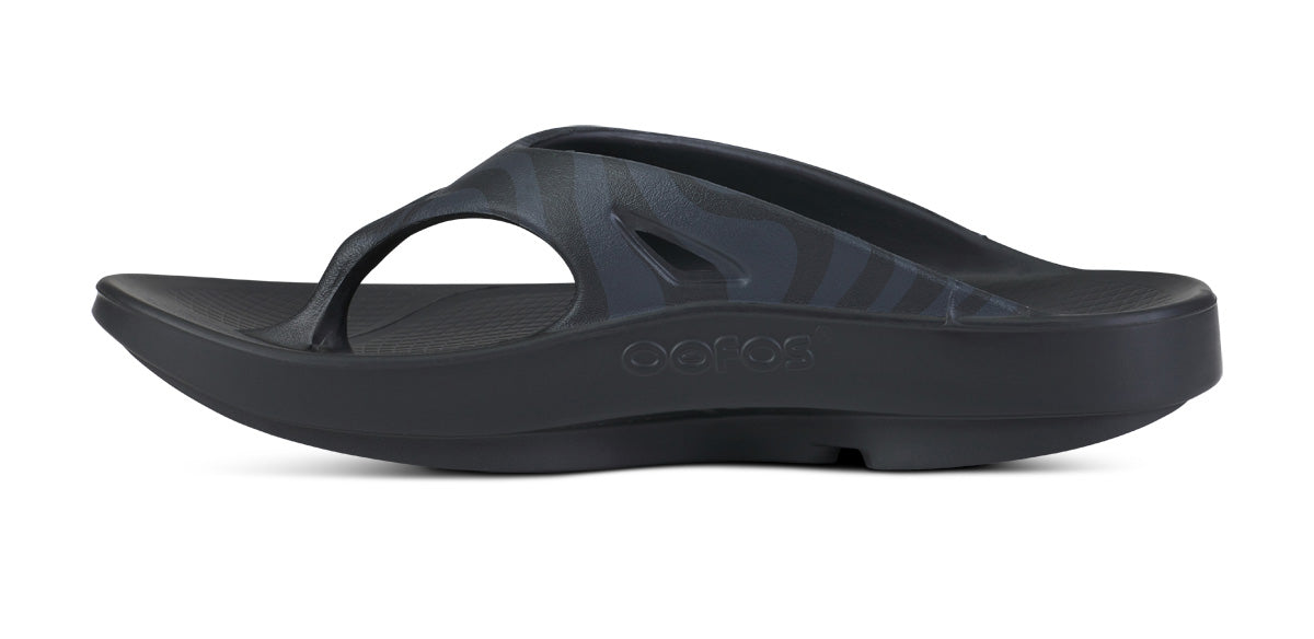 BAUER/OOFOS Men’s OOriginal Sport Sandal ?C Black Asphalt