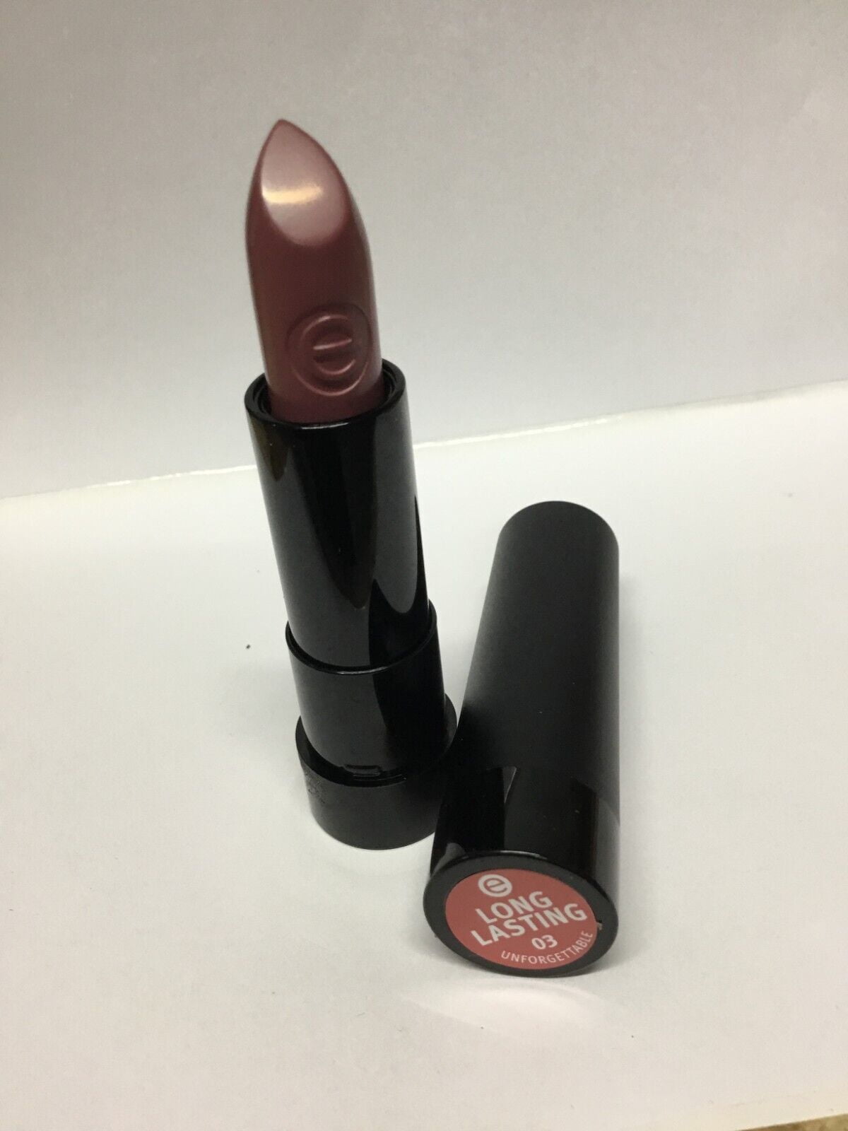 ONE X Essence LIPSTICK Long-Lasting Lipstick - UNFORGETTABLE 03