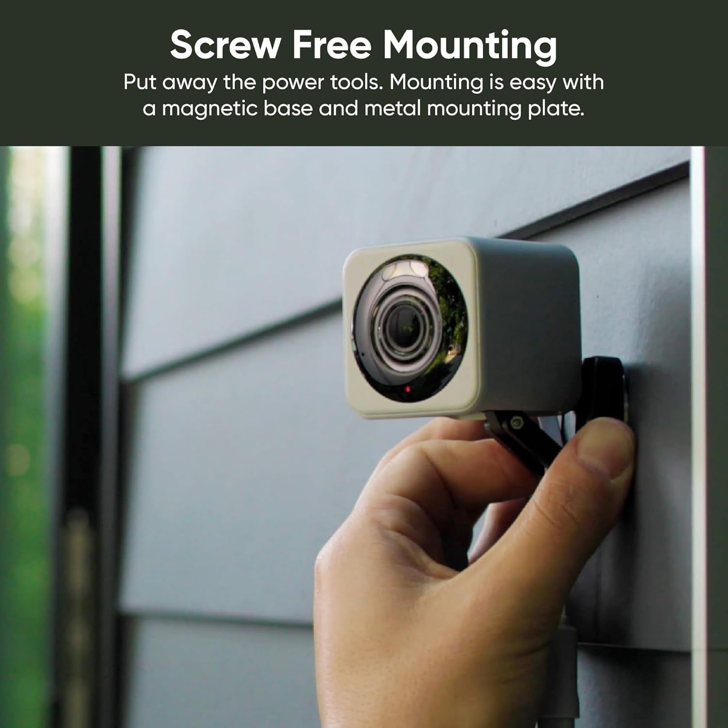 Box Wyze Cam V4 2.5K QHD Smart Home WiFi Security Camera Indoor/Outdoor, Motion Detection, Color Night Vision and Spotlight