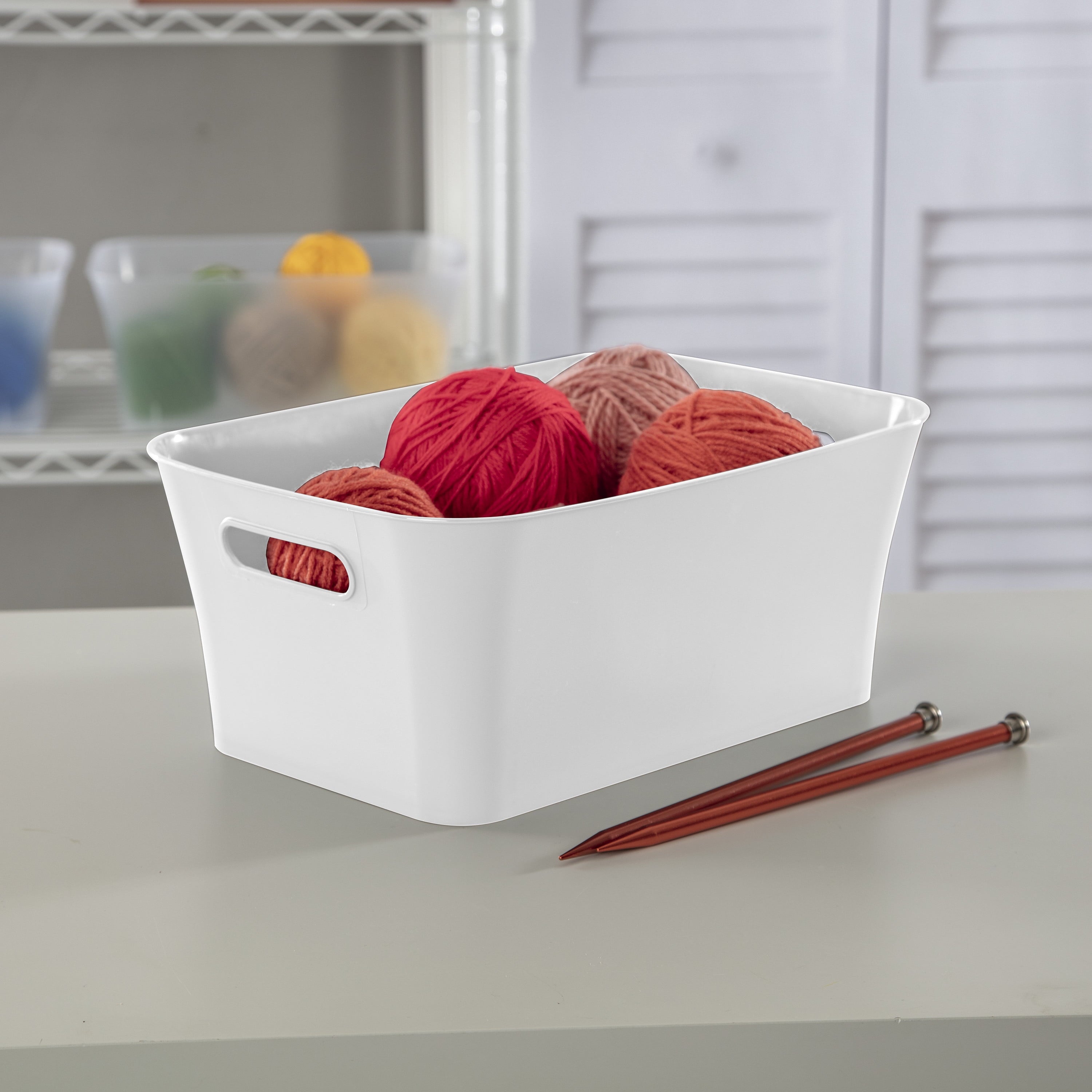 Medium White Plastic Storage Bin, 13.8 in x 9.5 in x 5.8 in