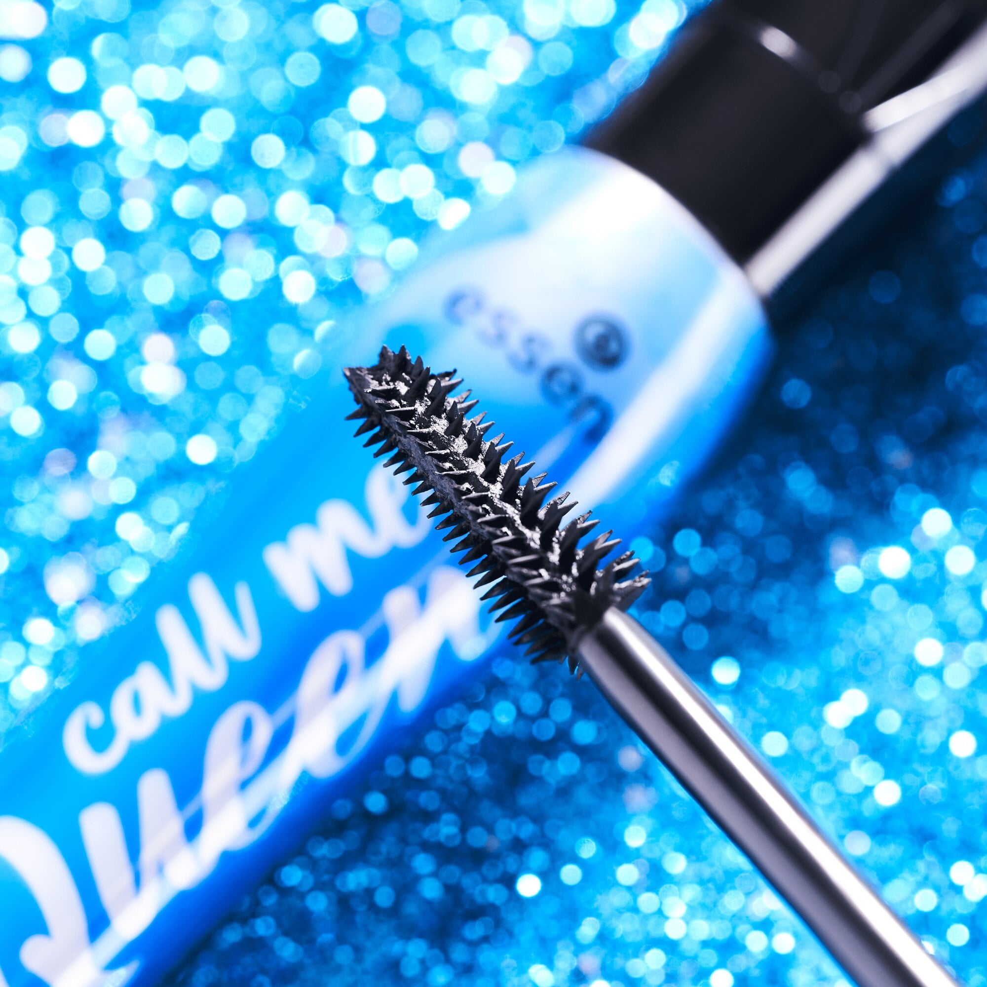 Call Me Queen Dramatic False Lash Effect Mascara, Black