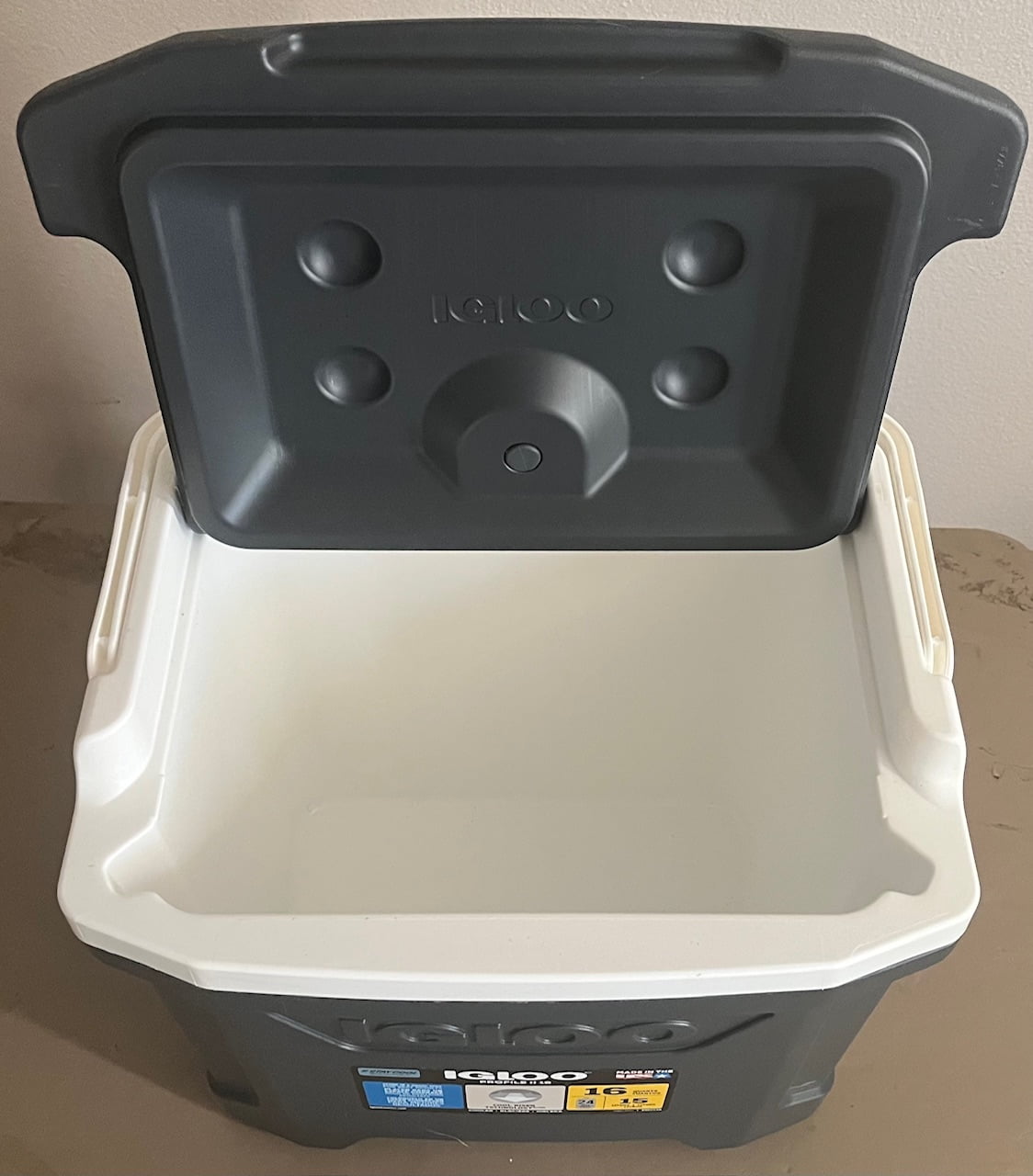 16qt Ice Chest Water Cooler with Bail Handle, Jet Carbon