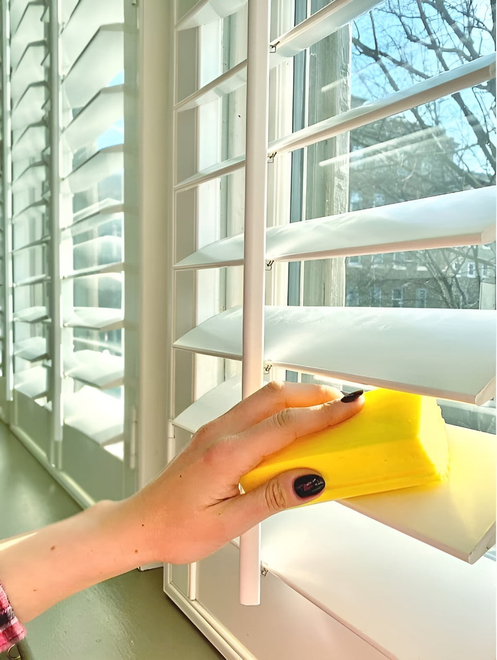 Damp Duster, Magical Dust Cleaning Sponge, Duster for Cleaning Venetian &amp; Wooden Blinds, Vents, Radiators, Skirting Boards, Mirrors and Cobwebs, Traps Dust, Grey