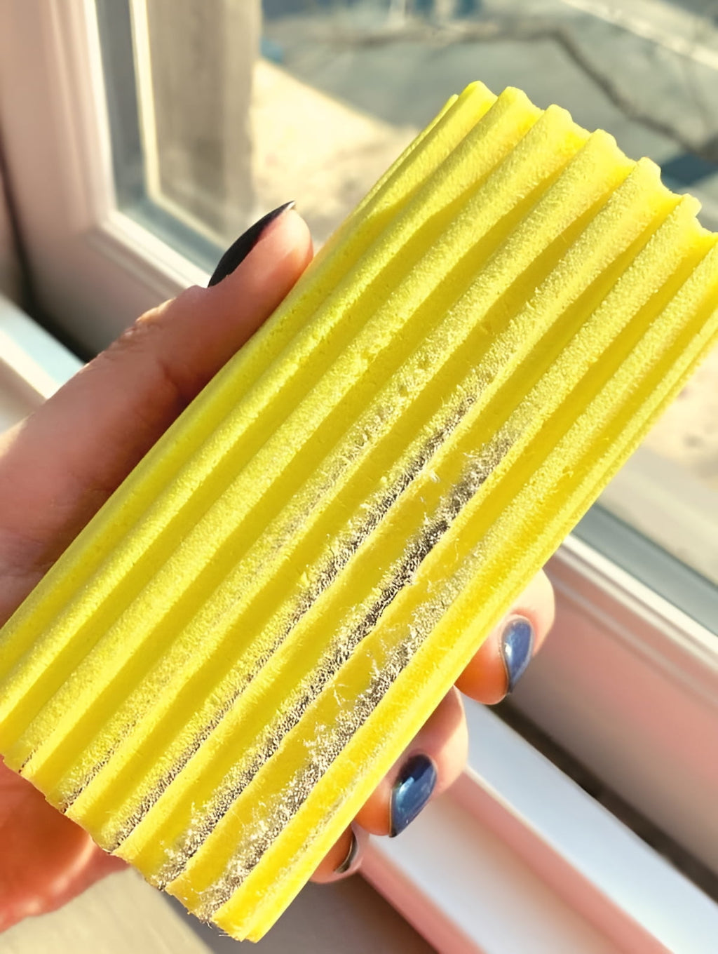 Damp Duster, Magical Dust Cleaning Sponge, Duster for Cleaning Venetian &amp; Wooden Blinds, Vents, Radiators, Skirting Boards, Mirrors and Cobwebs, Traps Dust, Grey