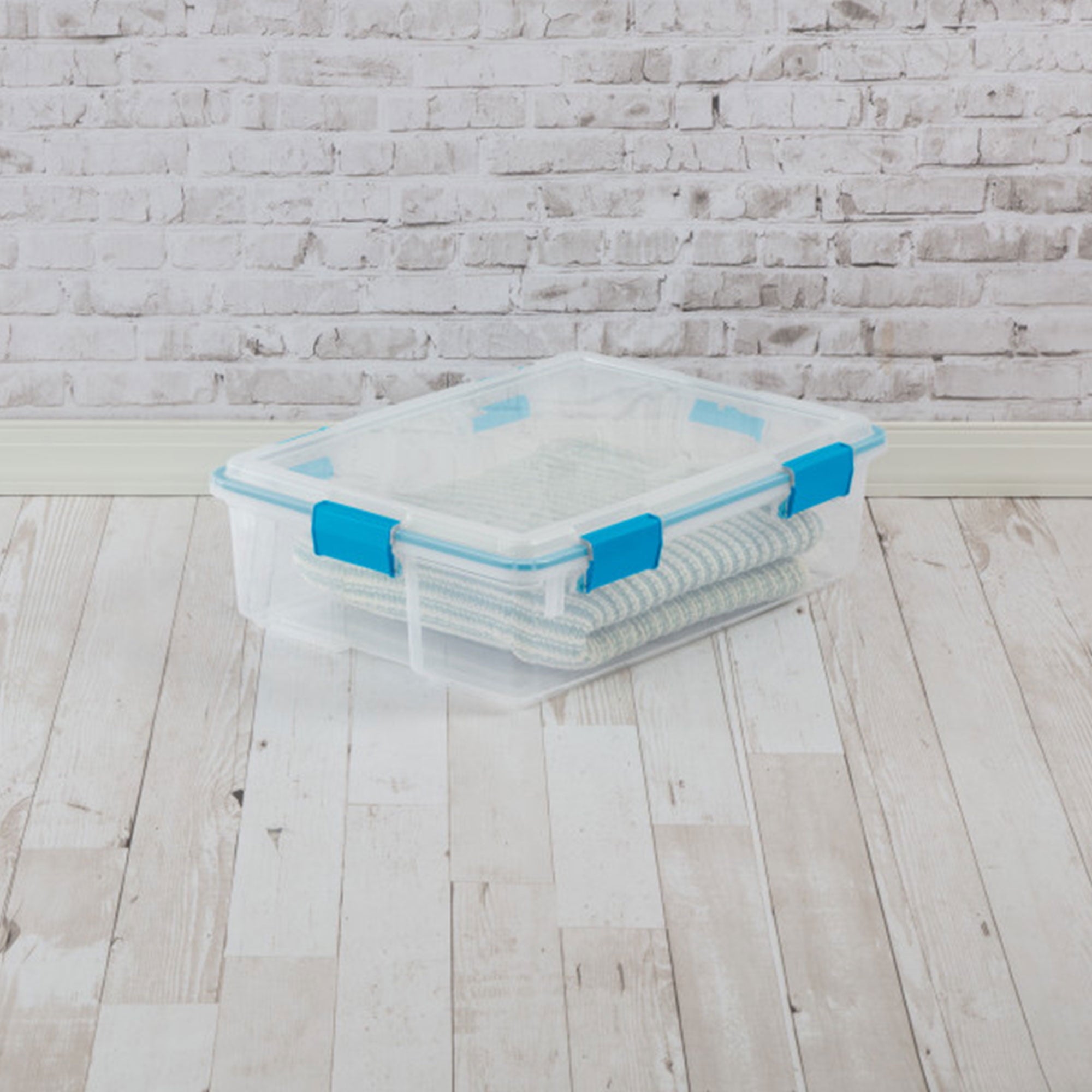 7.5 Quart Clear Plastic Storage Box with Latching Lids, (6 Pack)