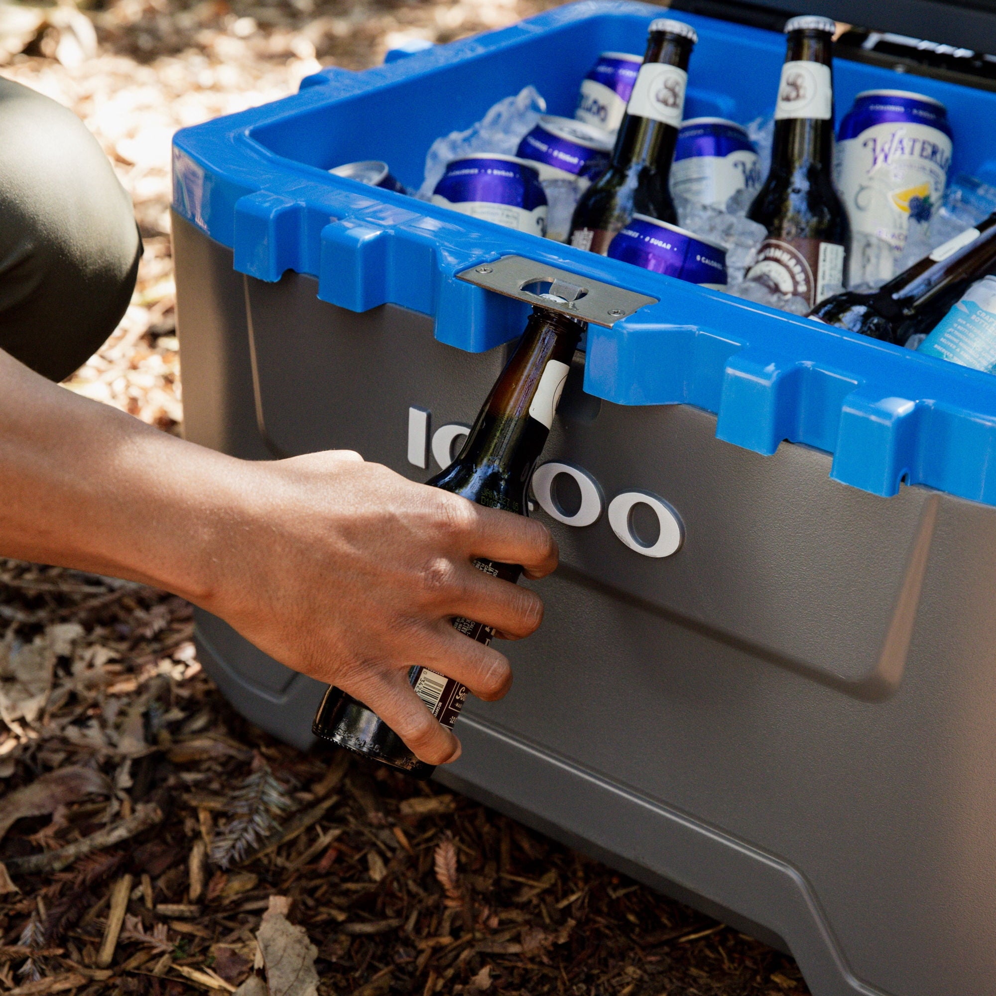52 QT Overland Ice Chest Cooler with Wheels, Gray and Blue