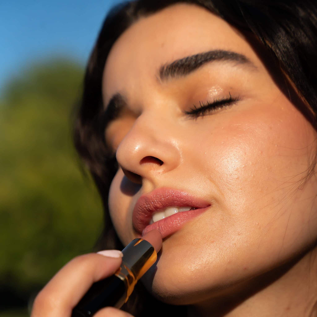 This Is Nude Lipstick, 02 Happy Berry Red