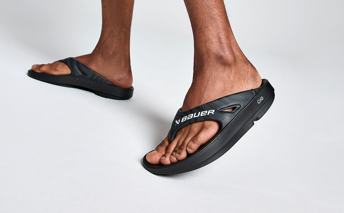 BAUER/OOFOS Men’s OOriginal Sport Sandal ?C Black Asphalt