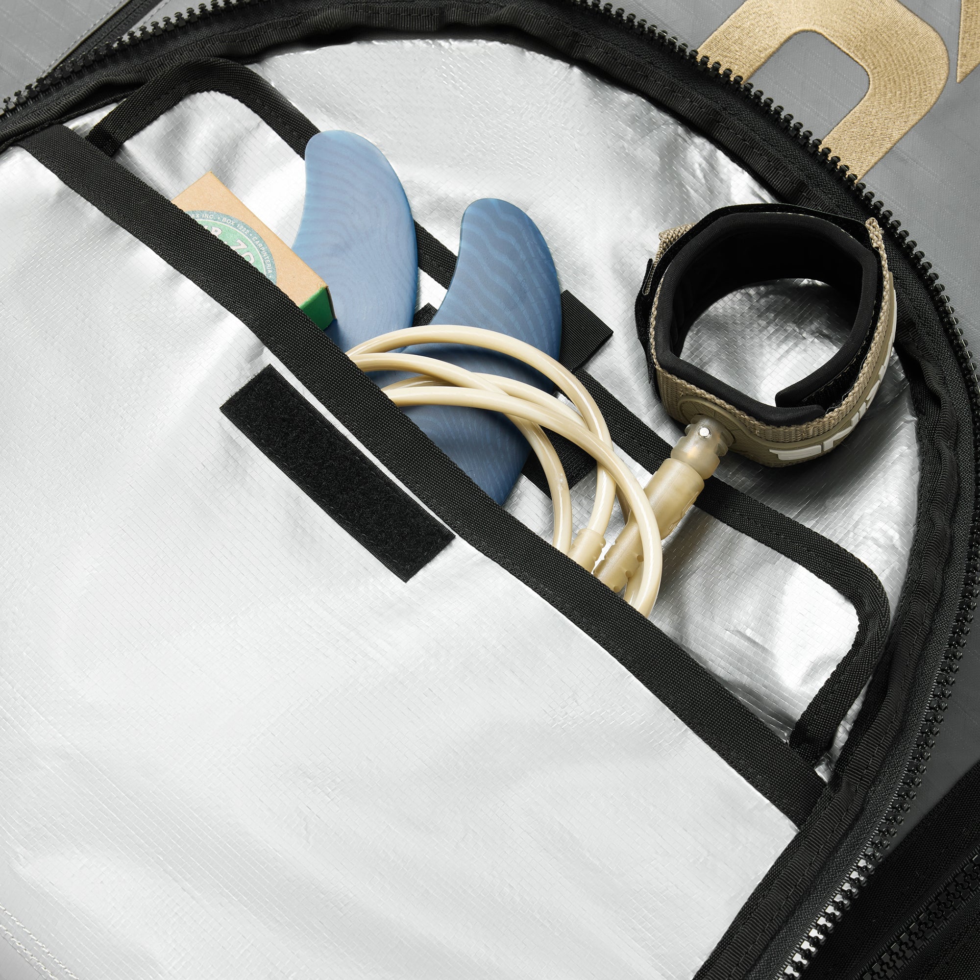 Dakine Daylight DLX Surfboard Bag Thruster - Castlerock/Stone