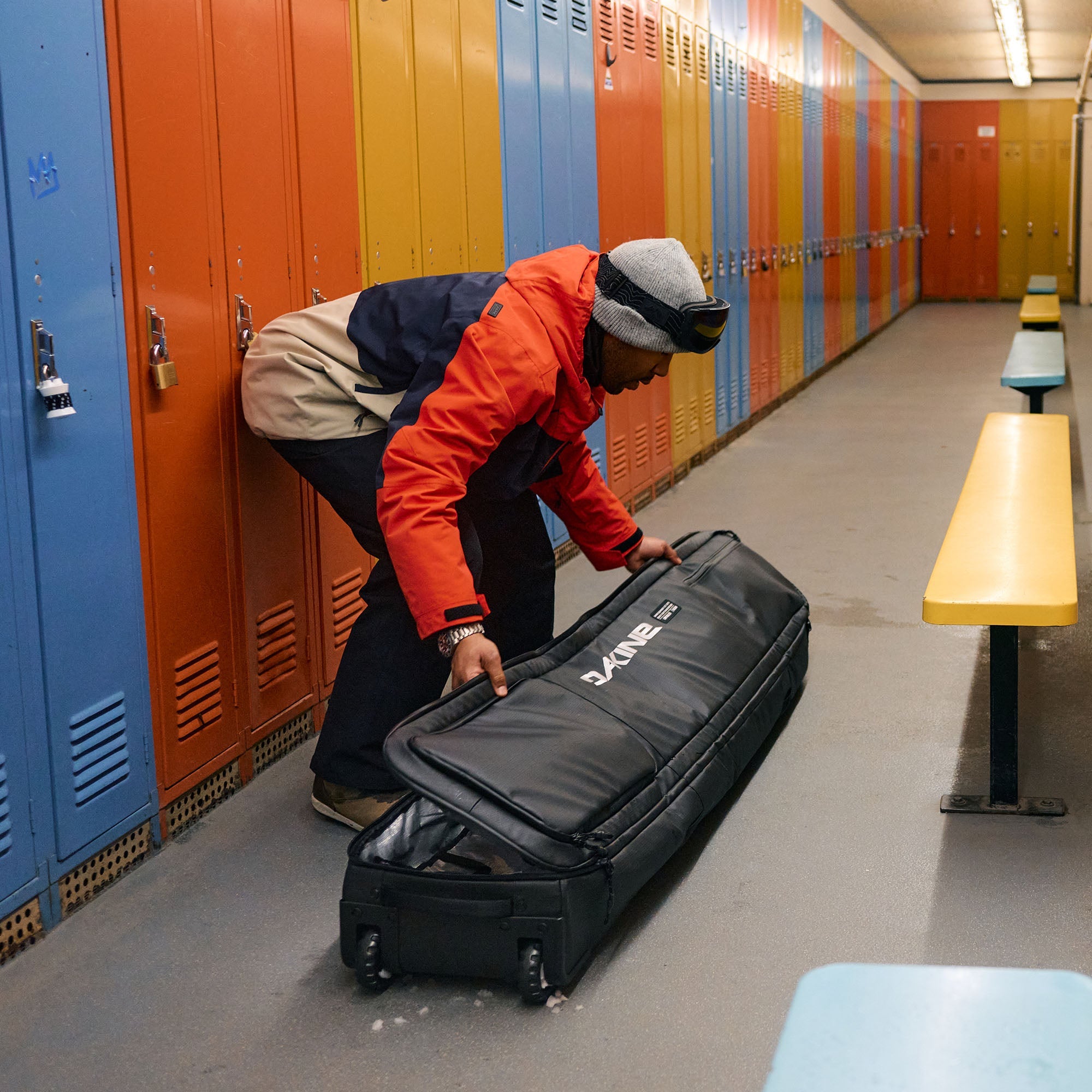 Dakine Low Roller Snowboard Bag - Griffin