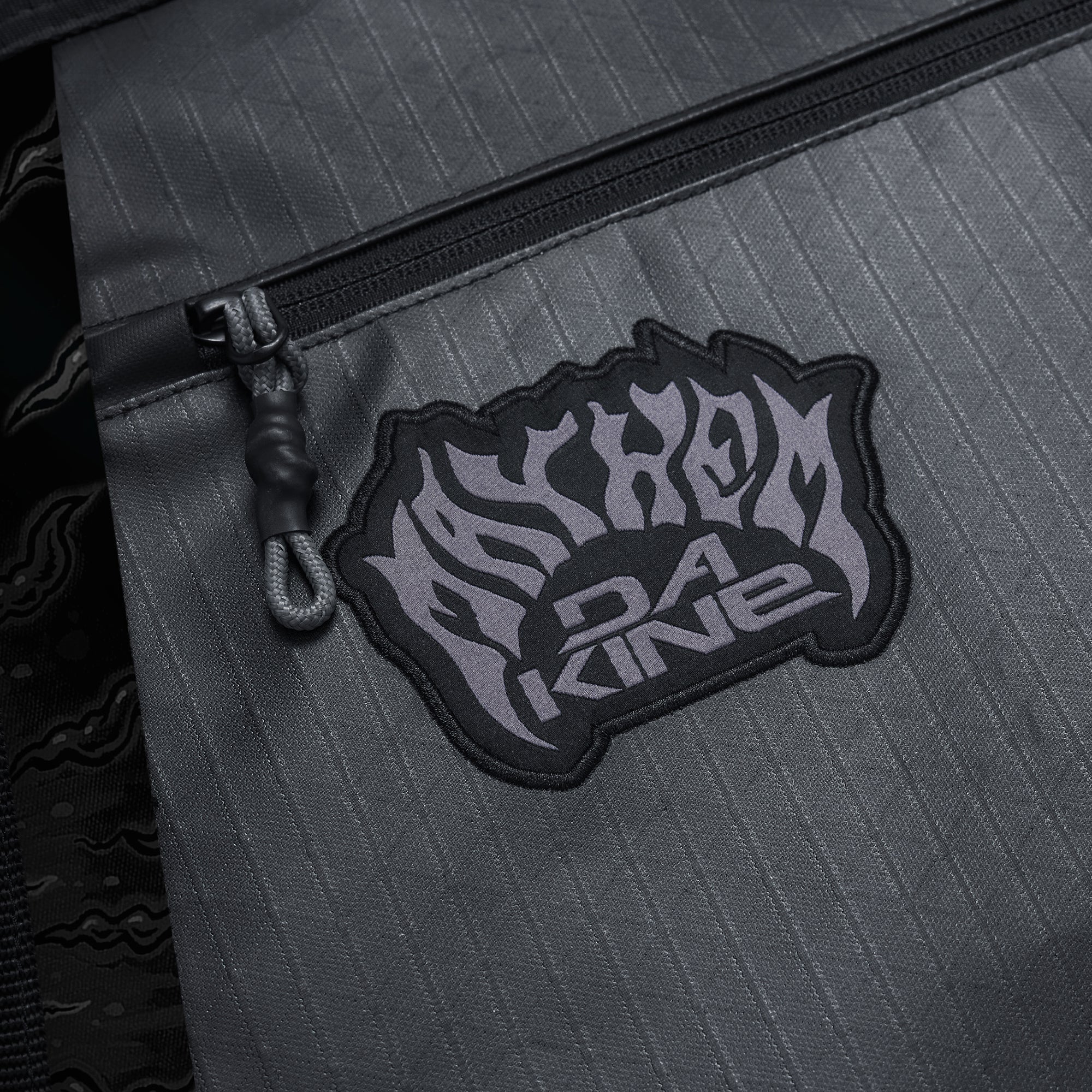 Dakine Daylight DLX Surfboard Bag Thruster X Mayhem - Mayhem Black