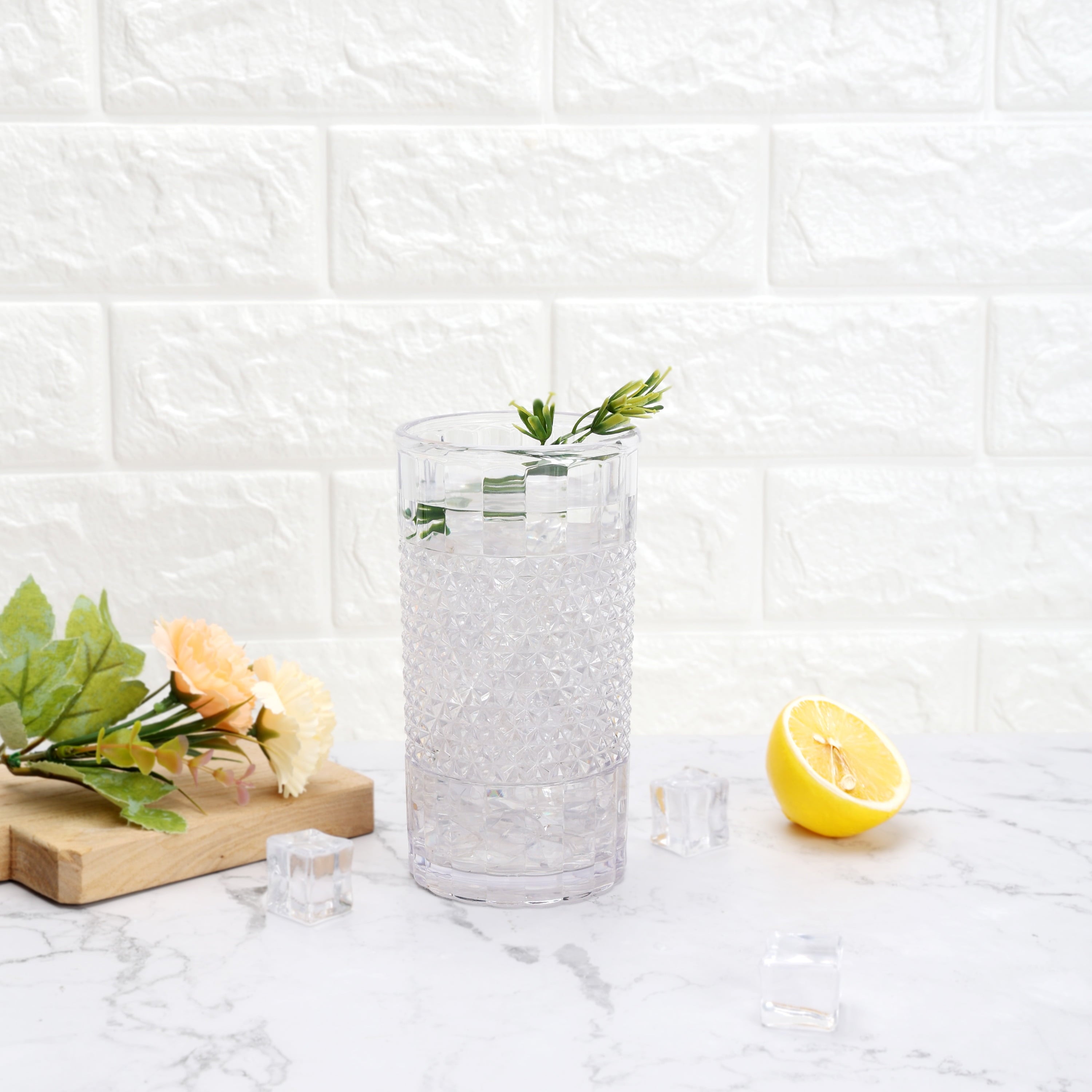 20 oz Clear Tall Acrylic Diamond Texture Tumbler