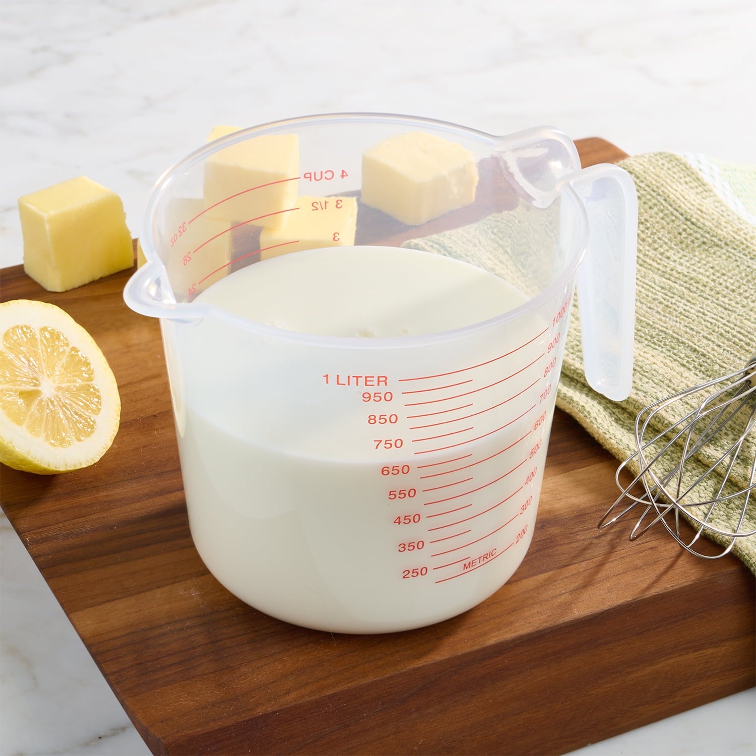 4 Cup PP Plastic Measuring Cup, 32 oz, Clear