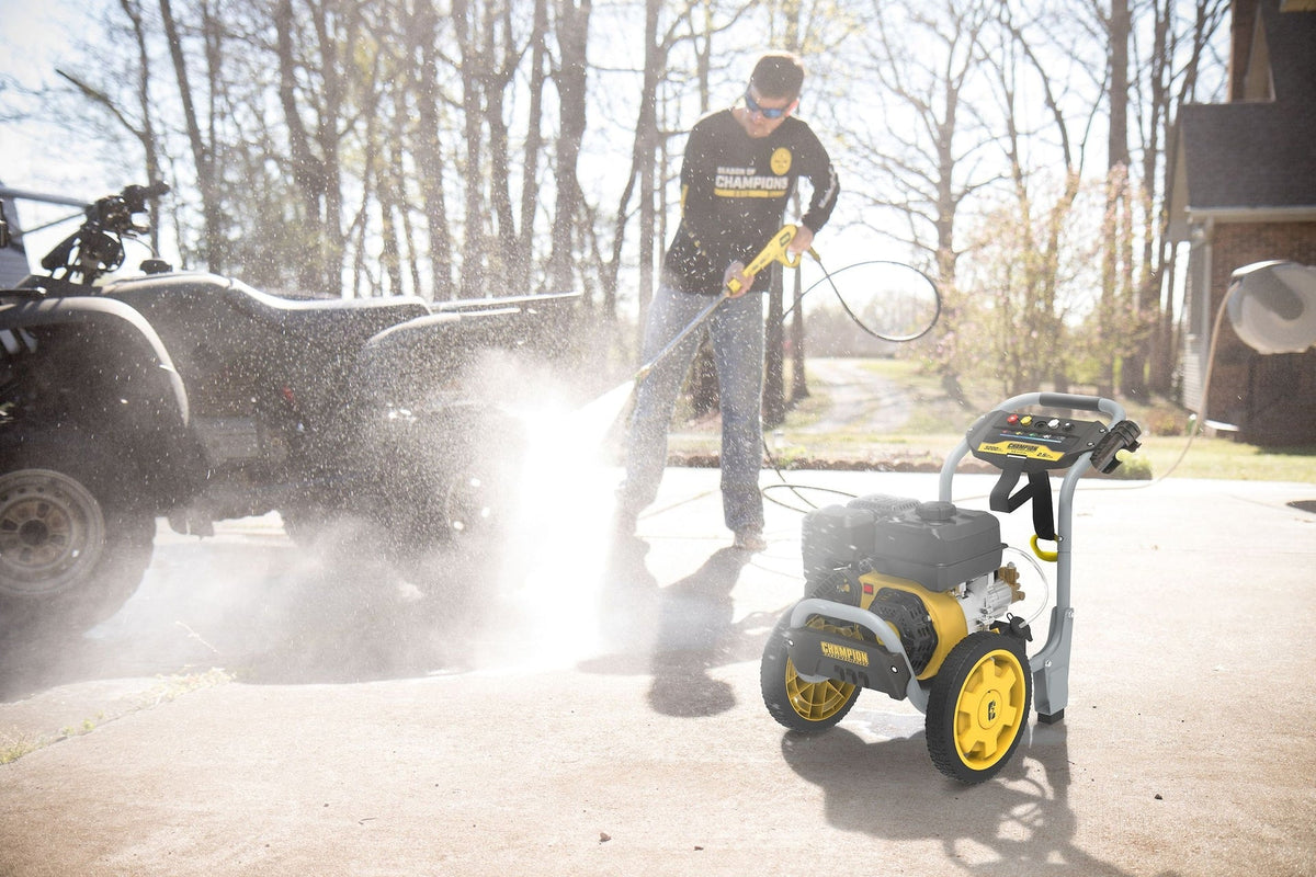 Champion Power Equipment 3200 PSI 2.5 GPM 224cc Engine Cold Water Wheeled Gas Pressure Washer