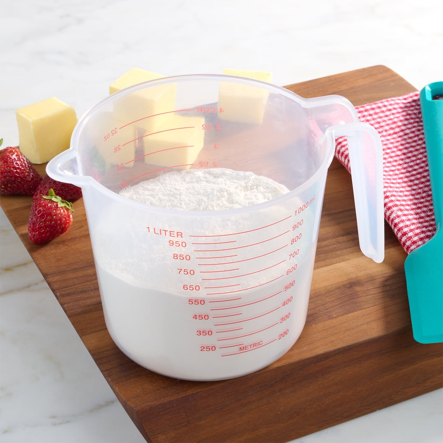 4 Cup PP Plastic Measuring Cup, 32 oz, Clear