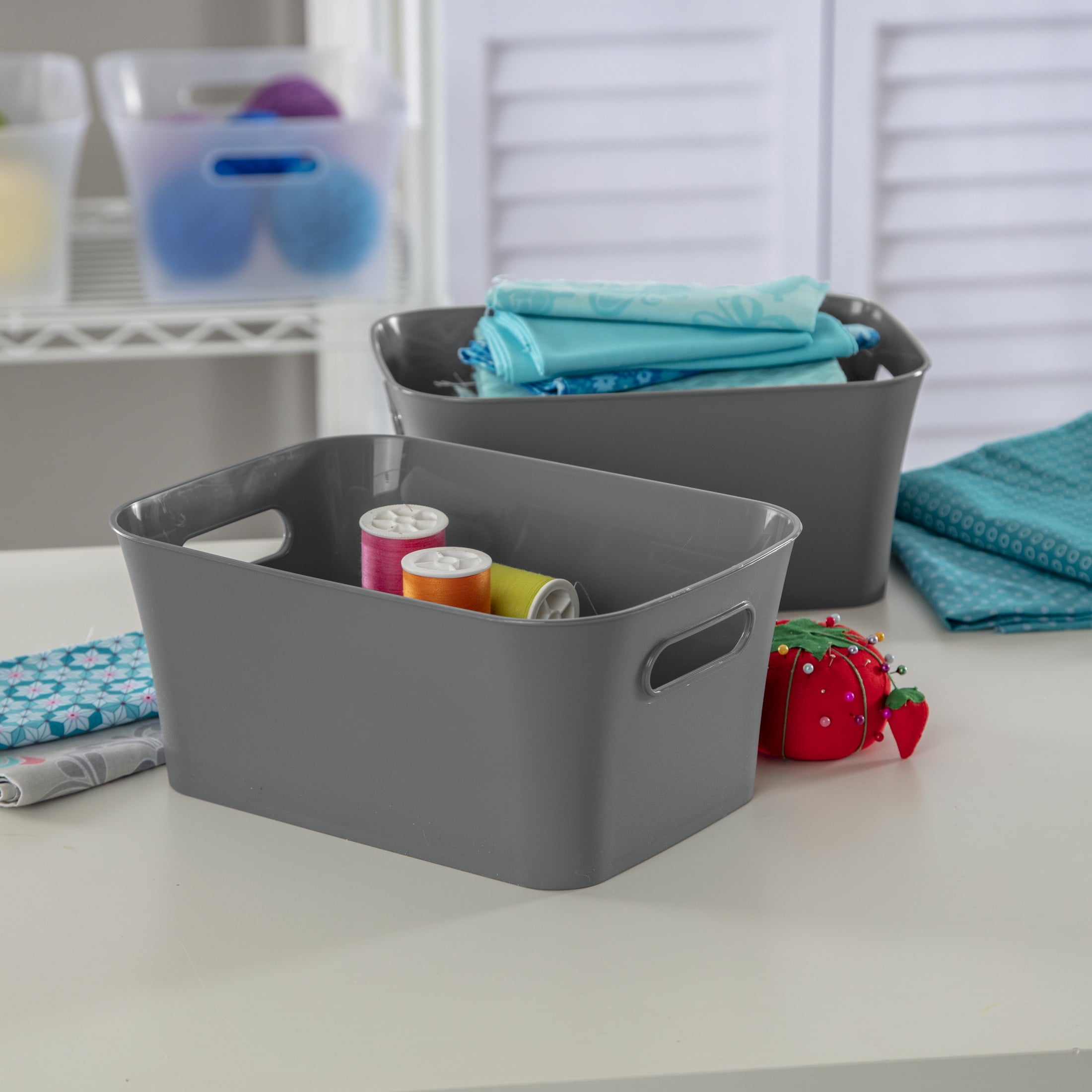 Medium White Plastic Storage Bin, 13.8 in x 9.5 in x 5.8 in