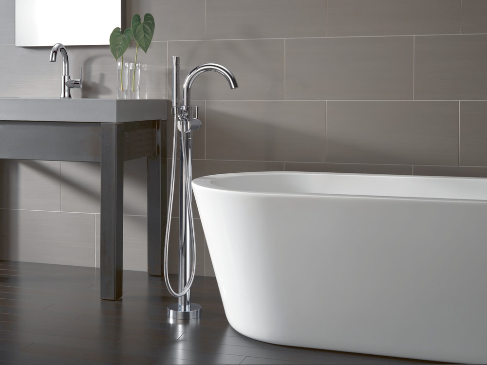 Delta 1-Handle High-Arc Lavatory Faucet, Chrome