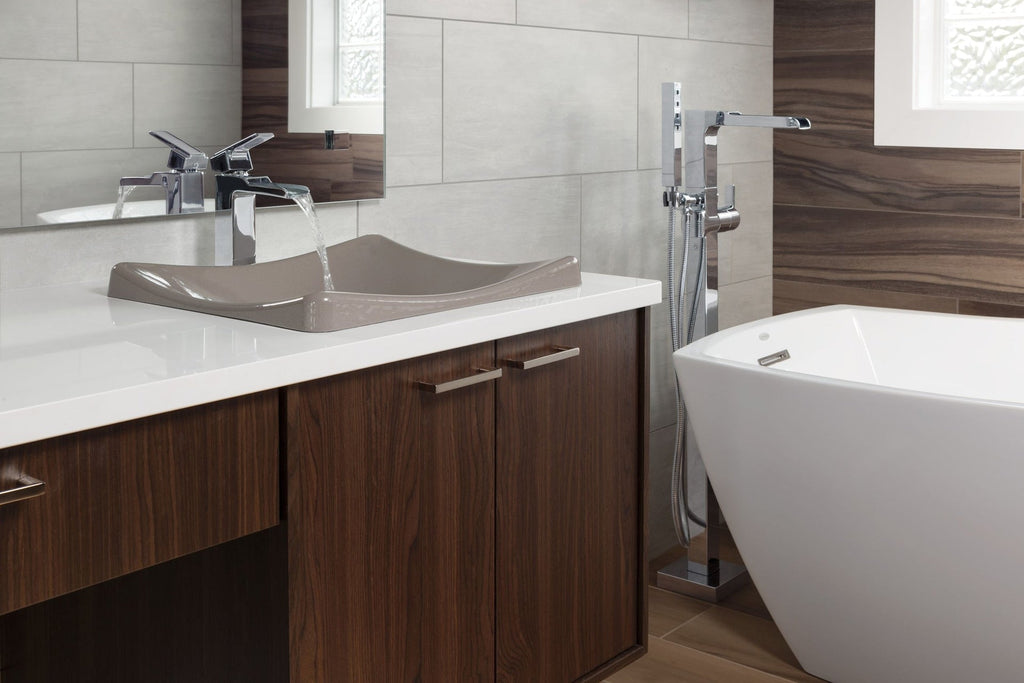 Delta Ara 1-Handle Channel Bathroom Faucet with Metal Pop-Up, Chrome