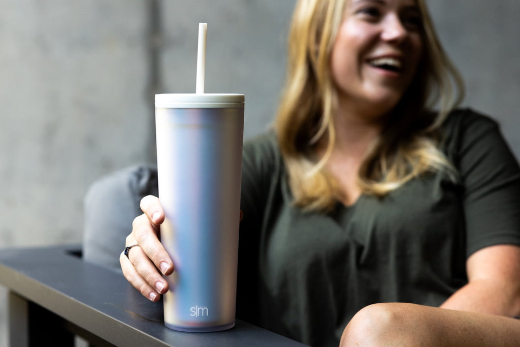 24 fl oz Double Wall Plastic Classic Tumbler with Straw|Opalescent